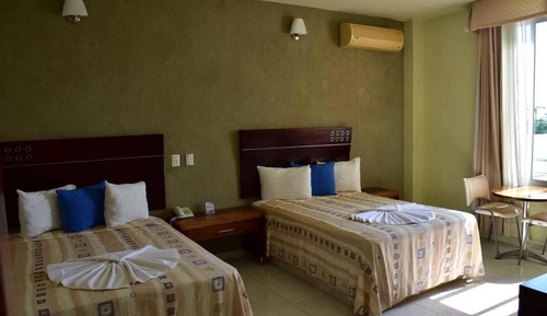 Basic Double or Twin Room, 2 Double Beds, Beach View