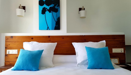 Double or Twin Room, 1 Double or 2 Twin Beds, Sea View (7)