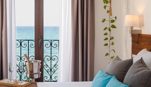 Double or Twin Room, 1 Double or 2 Twin Beds, Sea View (3)