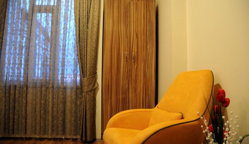 Luxury Twin Room, City View