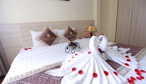 Royal Double Room, Smoking, Bathtub
