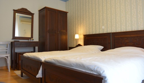 Basic Twin Room