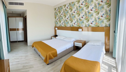 Family Room, Sea View