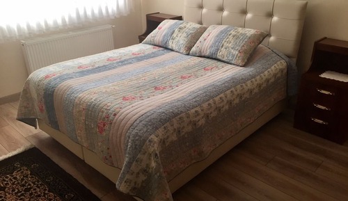 Economy Apartment, 1 Queen Bed, City View
