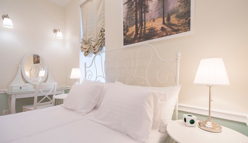 Suite (Mint)