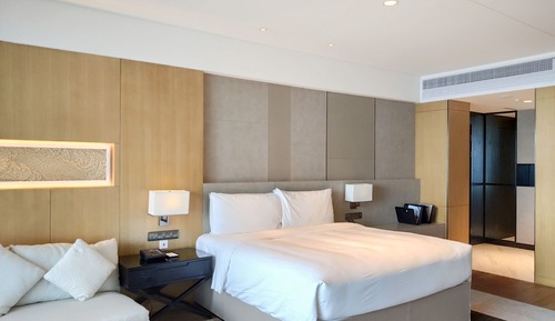 Room, 1 King Bed, Non Smoking, Oceanfront