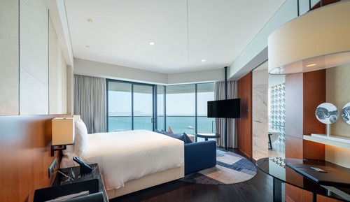 Room, 1 King Bed, Smoking, Oceanfront (fabulous room)
