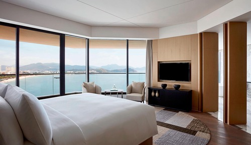 Autograph, Suite, 1 Queen Bed, Oceanfront