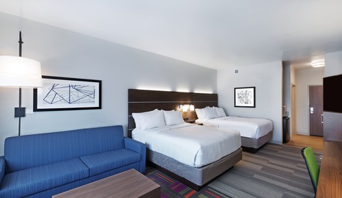 Suite, 2 Queen Beds, Accessible (Communications)