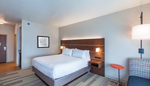Standard Room, 1 King Bed