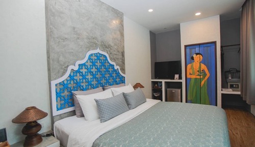 Junior Room