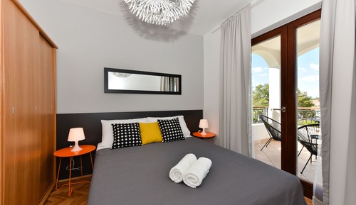 Three Bedroom Apartment, Balcony, Garden view (A3)