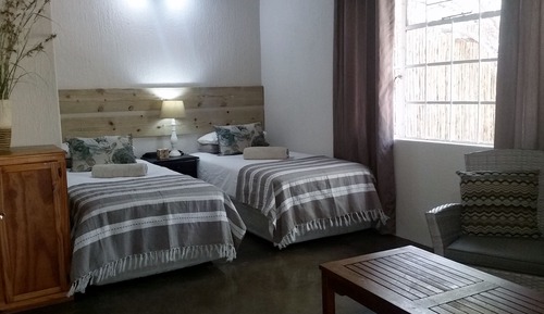 Standard Chalet, 3 Twin Beds, Garden View