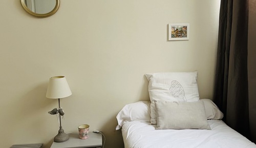Comfort Triple Room, Pool View (N°2 Rendez-vous des Anges)
