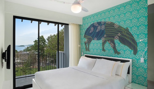 One Bedroom Suite Queen - Free Return Transfer (BBT Terminal and Resort)