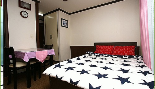 Honeymoon Room
