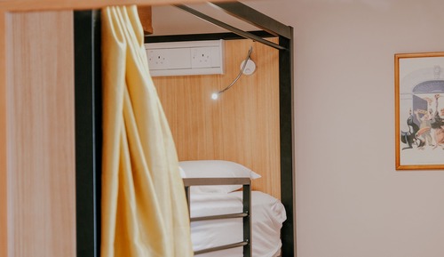 Shared Dormitory, Women only (Sleep 4)