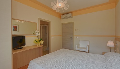 Double Room, Balcony, Lake View