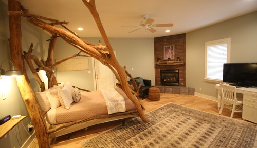 Deluxe Room, 1 Queen Bed, Accessible, Jetted Tub (Driftwood) - No Pets Allowed