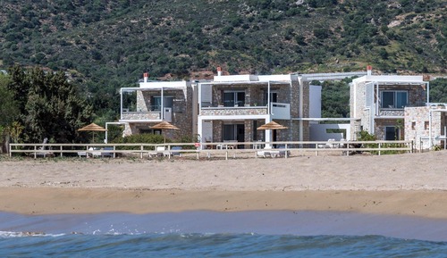 Luxury Villa, 2 Bedrooms, Private Pool, Beachside (Lithos)