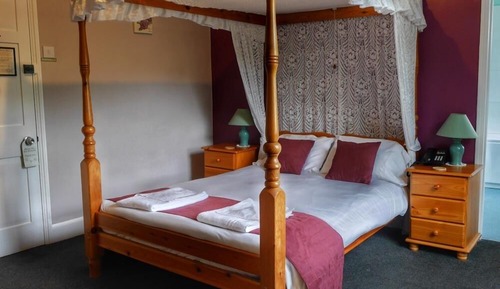 Double Room (Four Poster)
