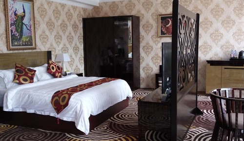 Premier Suite