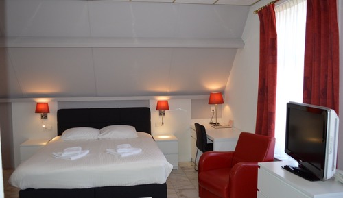 Comfort Triple Room