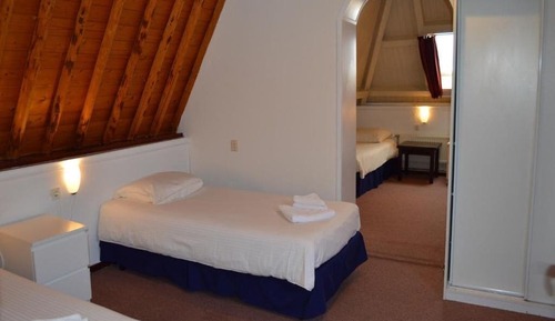 Economy Twin Room