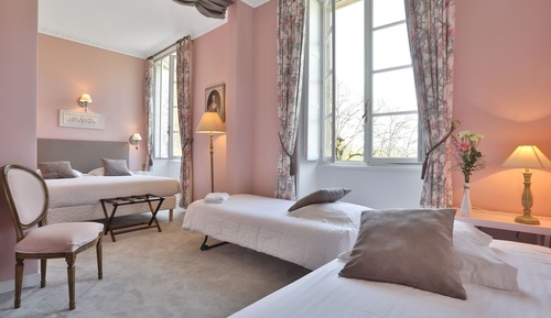 Family Room (Rose)