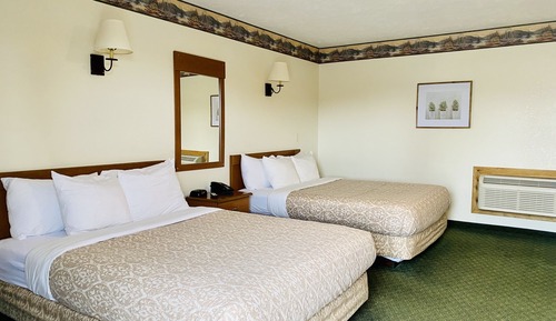 Deluxe Room, 2 Queen Beds, Refrigerator & Microwave