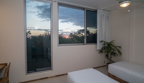 Marea - Deluxe Studio Suite, 2 Bedrooms
