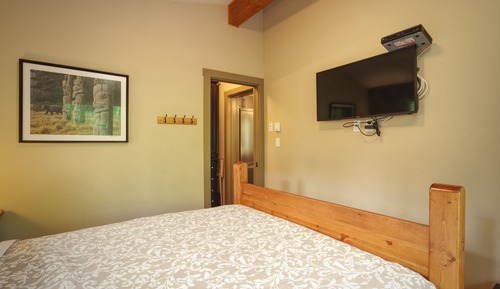 #17 Cottage, 1 Bedroom, Fireplace, Garden View (Pet Friendly)