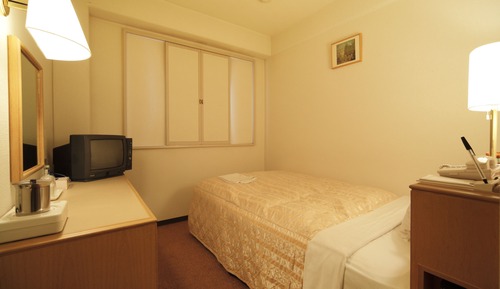 Single Room, Smoking