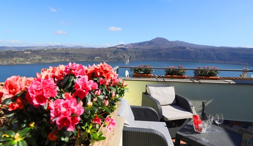 Romantic Suite, Terrace