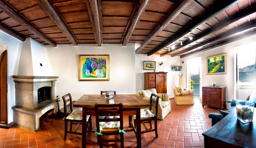 Honeymoon Loft, 2 Bedrooms, Non Smoking, Lake View