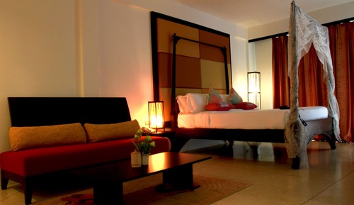 Jacuzzi Suite Garden View