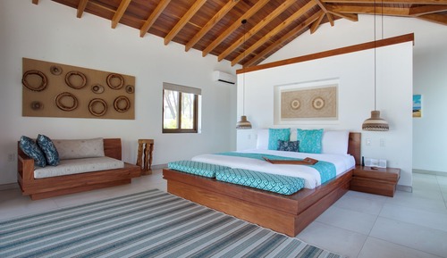 Studio Beach House, Beach Front