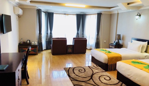 Deluxe Double or Twin Room