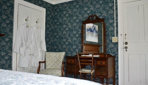 Deluxe Room, Private Bathroom (Garden Gate)
