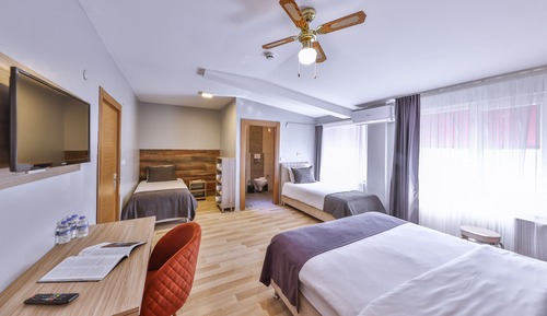 Comfort Quadruple Room