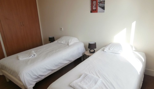 Comfort Studio, 2 Twin Beds, Accessible, Refrigerator & Microwave