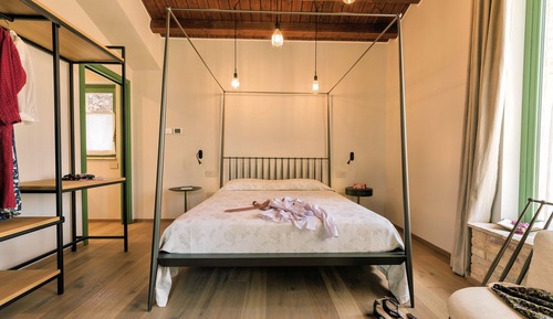 Deluxe Room, Terrace, Garden View