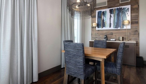 Suite, 1 King Bed, Non Smoking, Lake View (Balcony)