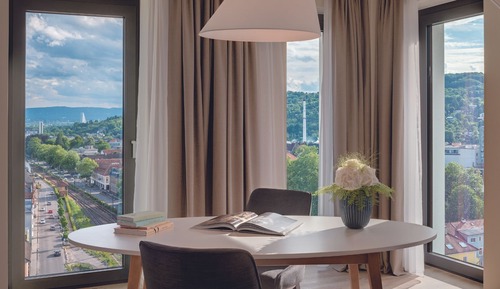 Premier Suite, City View