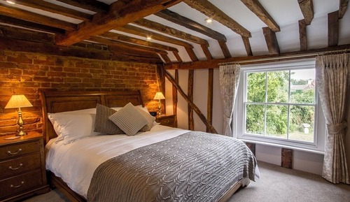 Standard Double Room, Ensuite, Garden View