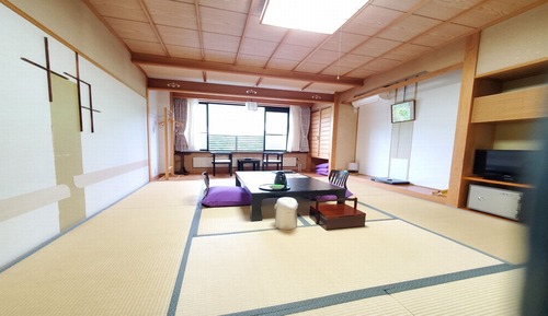 [Mountain Side Standard] Japanese Room, 10 Tatami Mats, Non-Smoking