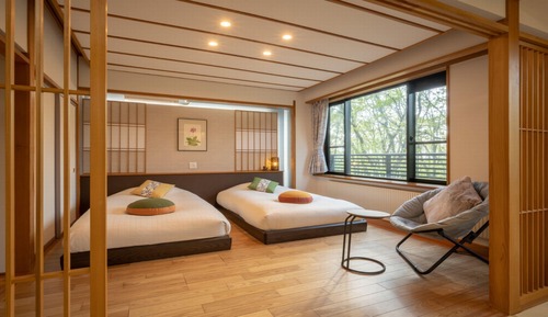 [Chic Modern] Twin + Japanese Room with 8 Tatami Mats, Non-Smoking