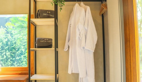 Cabin, 1 King Bed, Jetted Tub, Garden View