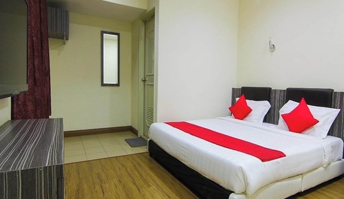 Suite Double with Window