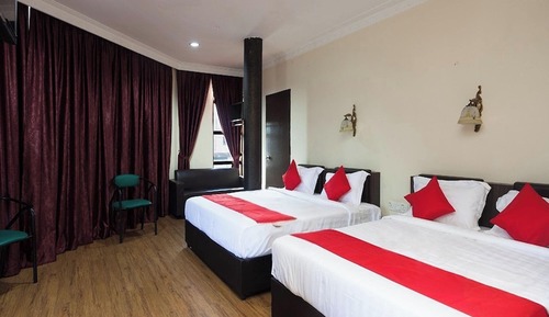 Family Suite, Bathtub